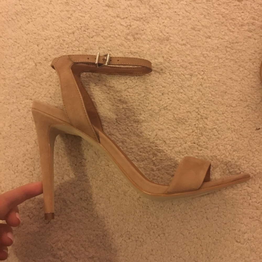 Steve Madden indulge heel in nude